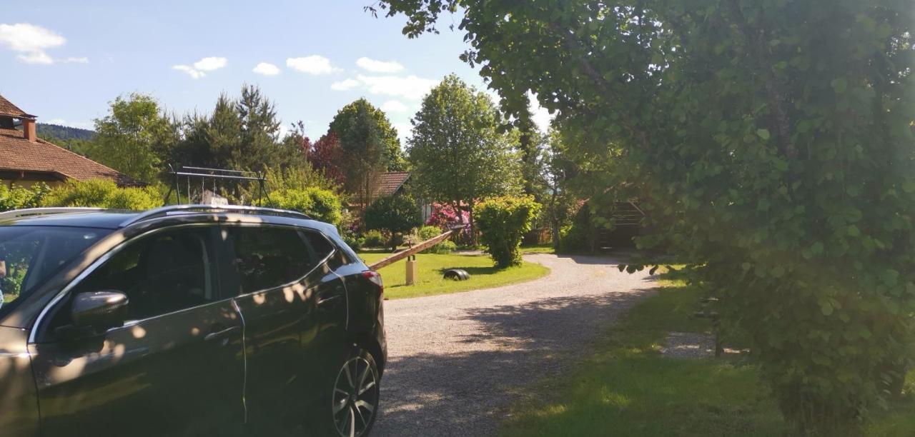 Gites Les Grandes Voies - Cle Vacances Le Menil Exterior photo